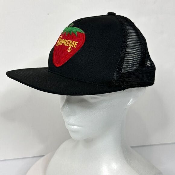 Supreme Strawberry Mesh Back 5-panel Black Cap Hat SS17 - Picture 4 of 13